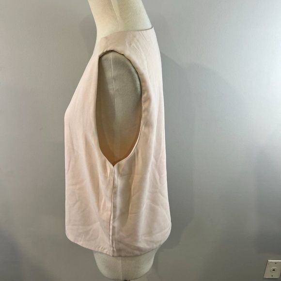 🌿4/$35🌿 BE‎ YOU Pink V Neck Sleeveless Blouse (L) - Picture 4 of 8